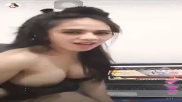Live Instagram Promo Poker Pamer Susu Mulus Viral